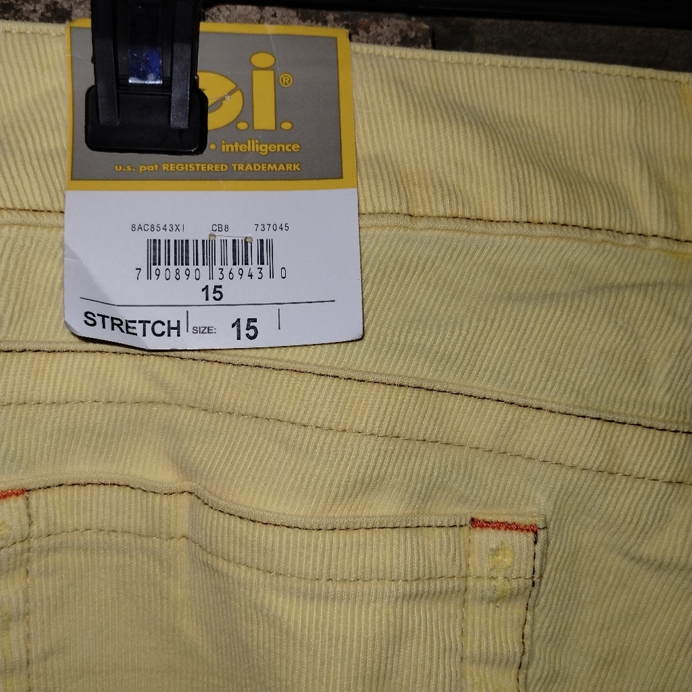 l.e.i. Lowboy Yellow Corduroy Pants, Stretchy NWT - Picture 8 of 8